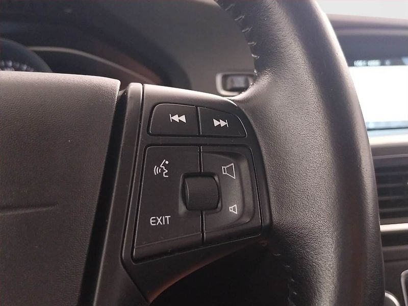 Volvo V60 (2015) D3 2.0, Automat, Navi - fotka 17 z 20