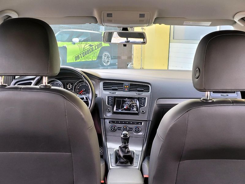 Volkswagen Golf 1,2 TSi SERV.KN*CEBIA,EA211 - fotka 16 z 39