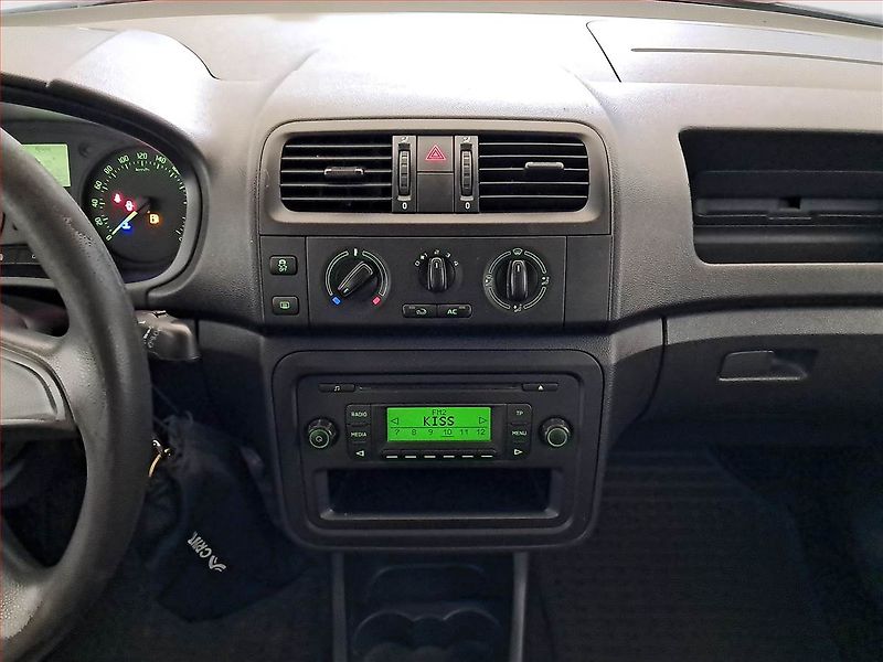 Škoda Roomster (2013) Ambition 1.4 16V, Serv.kniha - fotka 12 z 15