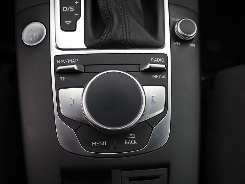 Audi A3 1,5 TSI 110kW S-tronic - fotka 26 z 35