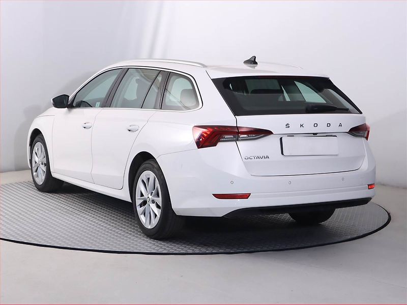 Škoda Octavia (2022) Style 2.0 TDI, Automat - fotka 4 z 21