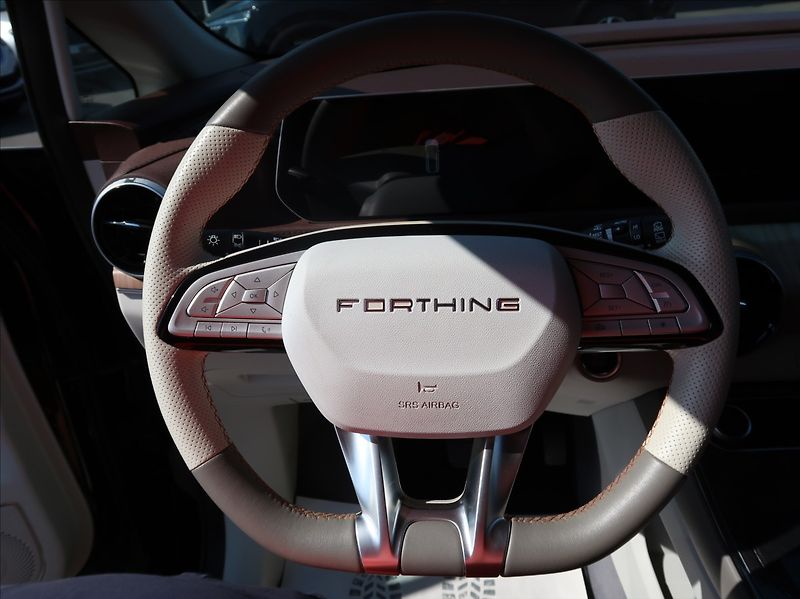 Forthing U-TOUR 1,5 T,130kW,1majČR,Exclusive - fotka 18 z 35