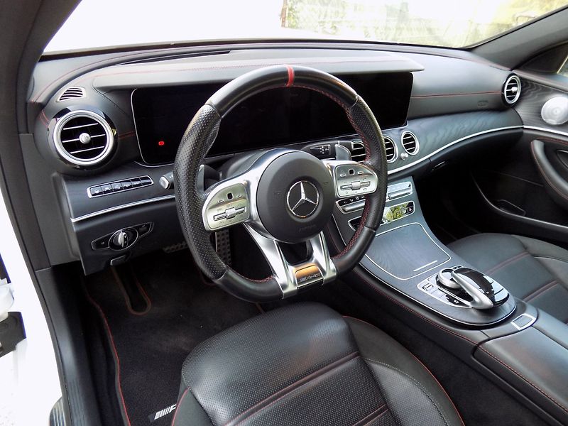 Mercedes-Benz Třídy E (2019) 53AMG/4-Matic/1.Maj.ČR/Led/ - fotka 15 z 48