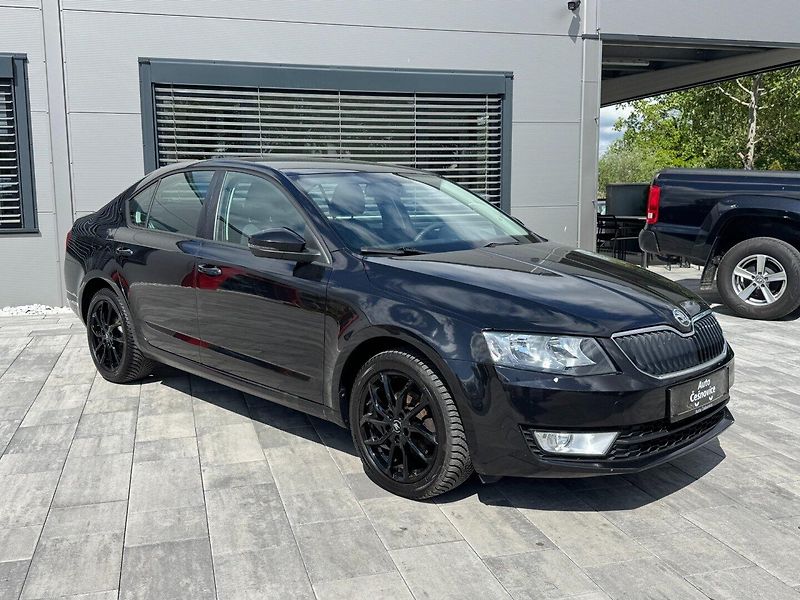 Škoda Octavia (2014) Ambition 1.6 TDI 77kW - fotka 3 z 31