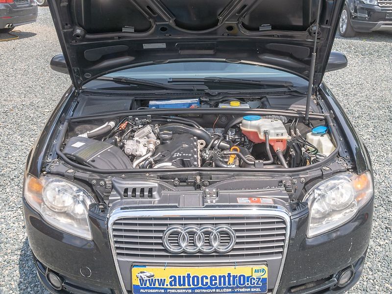 Audi A4 (2007) 2.0TDI 103KW – PO ROZVODECH - fotka 31 z 35
