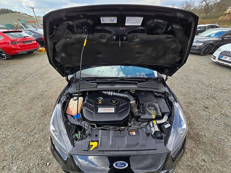 Ford Focus (2017) RS 2.3 EcoBoost 250KW AWD - fotka 22 z 22