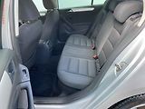 Volkswagen Golf (2011) 1.4 16V, Team, navi, kamera - náhled 10