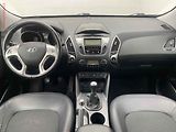 Hyundai ix35 (2010) 2.0 i 4WD, ČR, AC, TZ, park - náhled 8