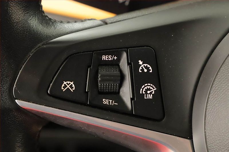 Opel Adam (2017) 1.4, Serv.kniha, Tempomat - fotka 15 z 16