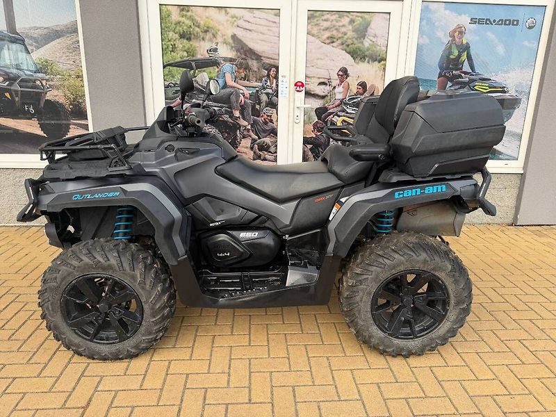Can-Am Outlander Max 650 XT (2019) - fotka 1 z 9