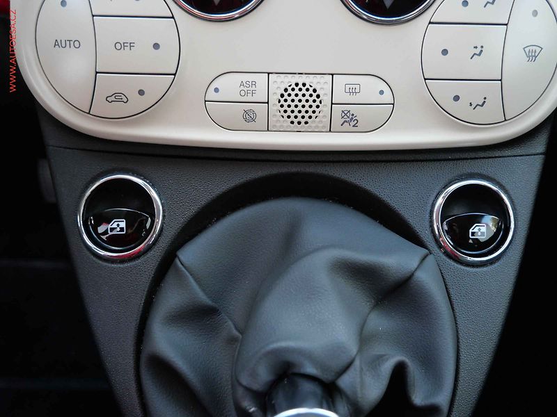 Fiat 500 (2023) 1.0i - fotka 13 z 18
