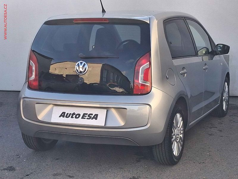 Volkswagen up! (2014) 1.0 MPi, CUP, AC, výhřev sed - fotka 4 z 15