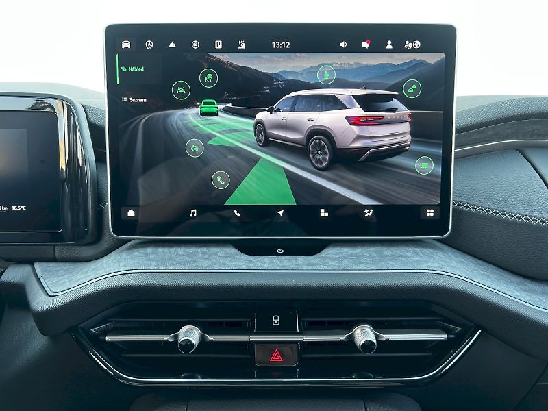 Škoda Kodiaq (2025) 2.0 TDI 142kW 4x4 DSG Exclusiv - fotka 15 z 35
