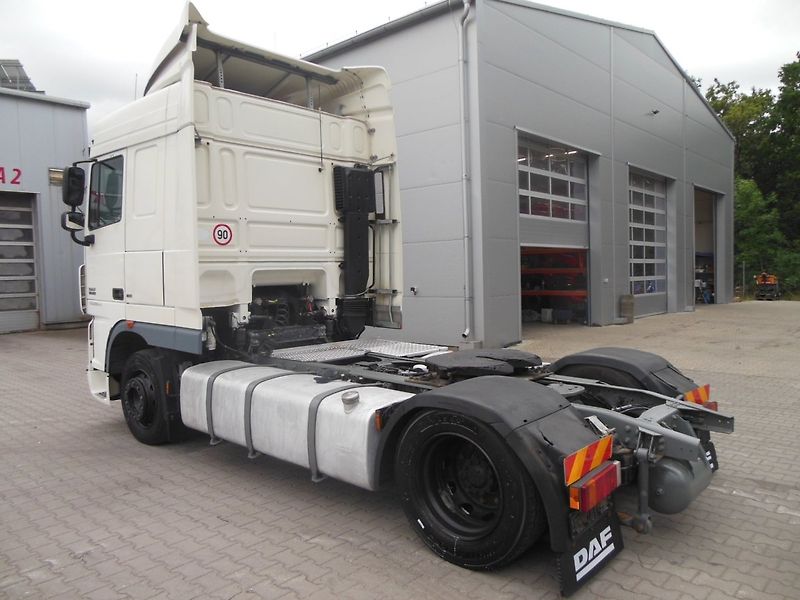 DAF XF 105.460 SC, LowDeck, Euro 5 EE - fotka 4 z 21