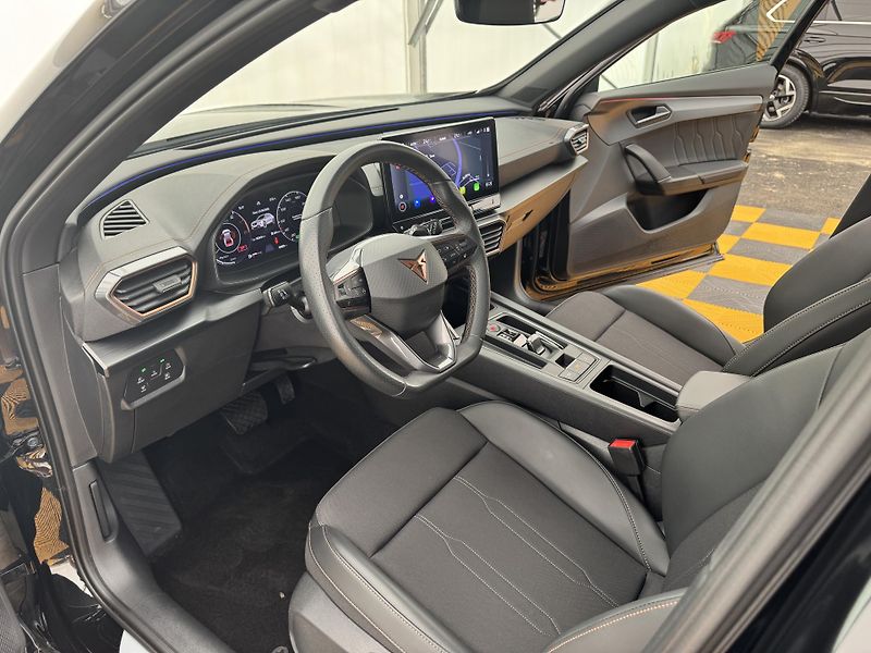 Cupra Formentor 1.5Tsi*1-MAJ*ACC*LED*DPH*CZ* - fotka 8 z 47