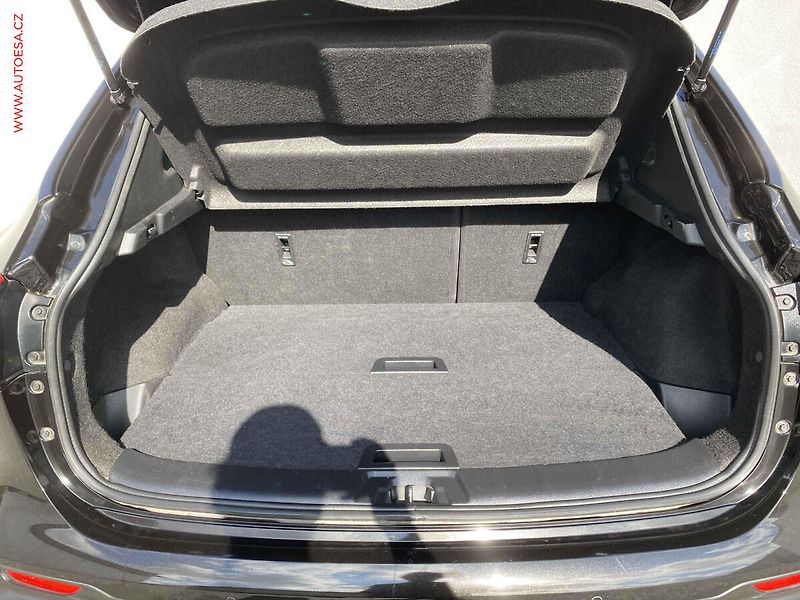 Nissan Qashqai (2019) 1.3 DiG-T, N-Connecta, panor - fotka 7 z 17