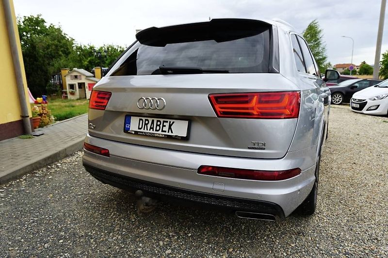 Audi Q7 (2016) S-LINE 3,0 TDI 200 kW - fotka 5 z 55