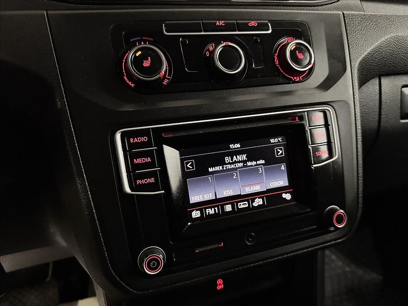 Volkswagen Caddy 1.4TGI BMT DSG TAŽNÉ VÝHŘEV - fotka 22 z 36