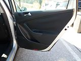 Volkswagen Passat 2,0 TDi  Comfort - náhled 25