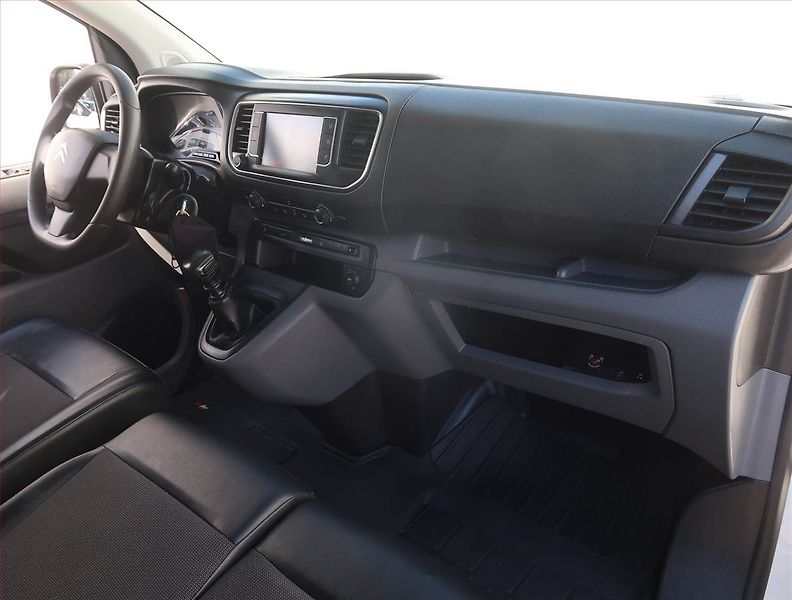 Citroën Jumpy (2018) 1.6 BlueHDi, L2H1, 1Maj - fotka 8 z 17