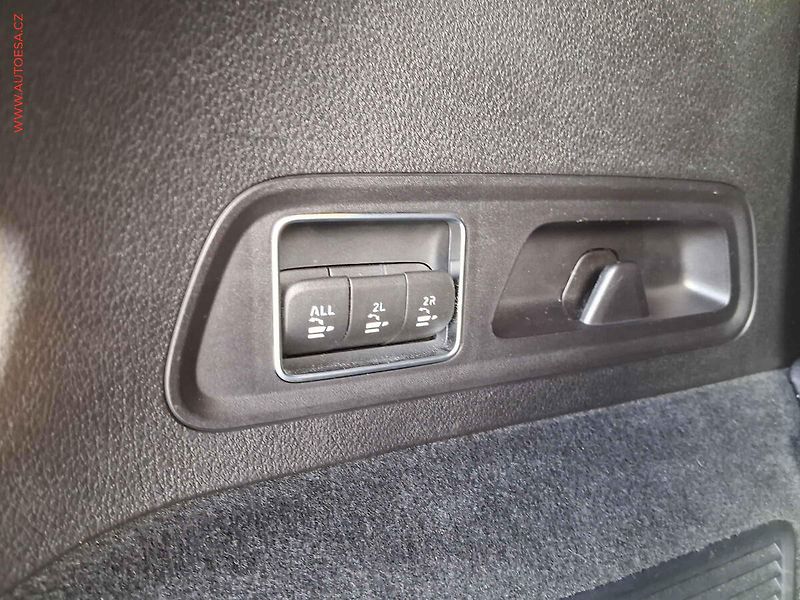 Mercedes-Benz GLS (2024) 3.0d 450d 4Matic, TZ, 360 - fotka 13 z 44