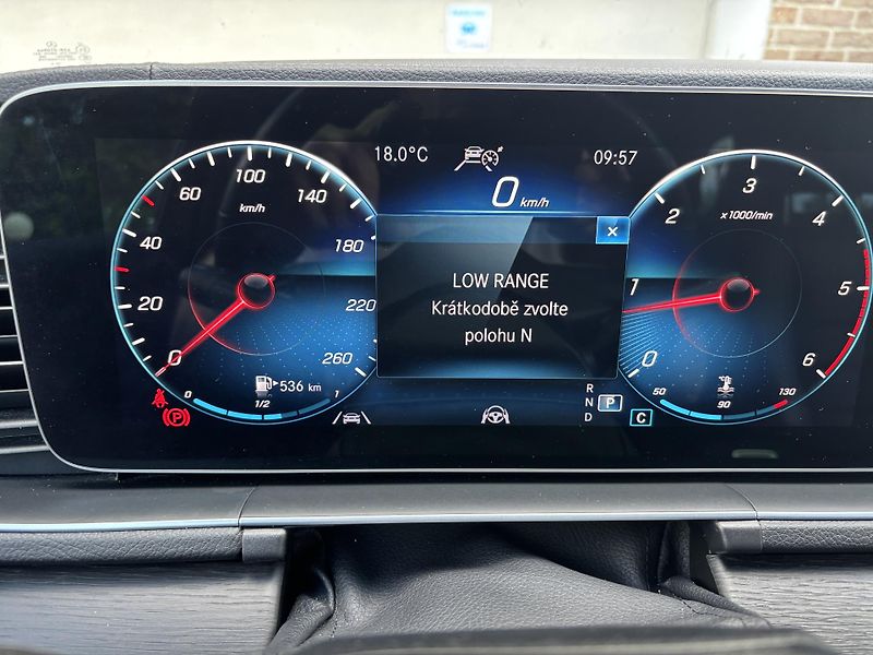 Mercedes-Benz GLE (2023) 400d 4MATIC 9GTRONIC AMG Paket - fotka 113 z 166