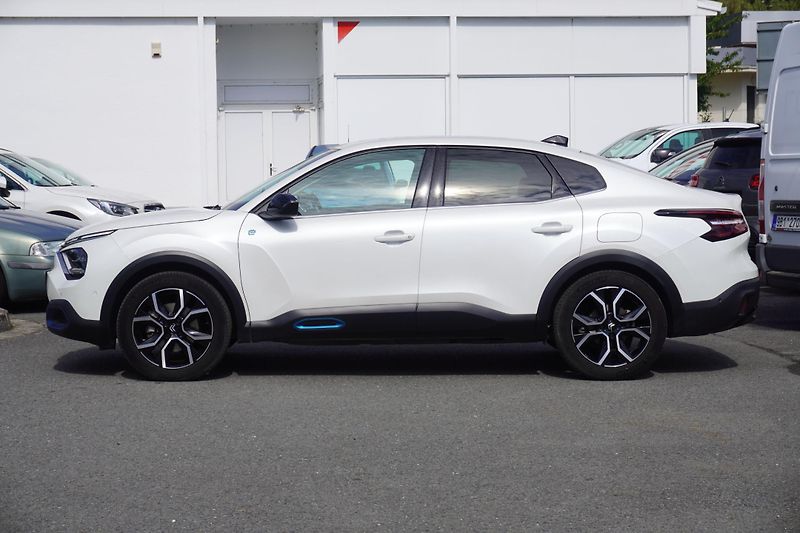 Citroën ë-C4 X (2023) Shine PACK 100kW - fotka 2 z 13
