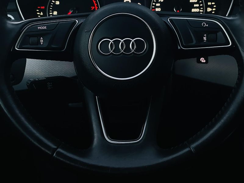 Audi A4 1.4TFSI MAN 1MAJITEL TAŽNÉ LED - fotka 35 z 44