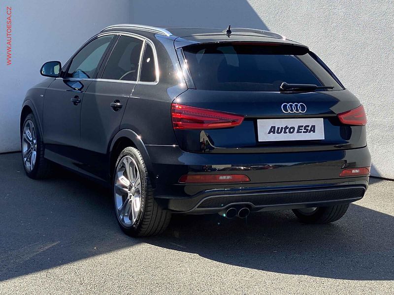 Audi Q3 (2013) 2.0 TDi quattro, S-line, AT - fotka 6 z 19