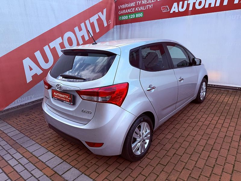 Hyundai ix20 1.6 Trend - fotka 6 z 25