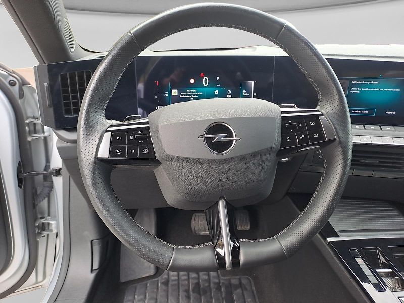 Opel Astra (2025) 1.2 Turbo 96kW GS AUT8 - fotka 12 z 15