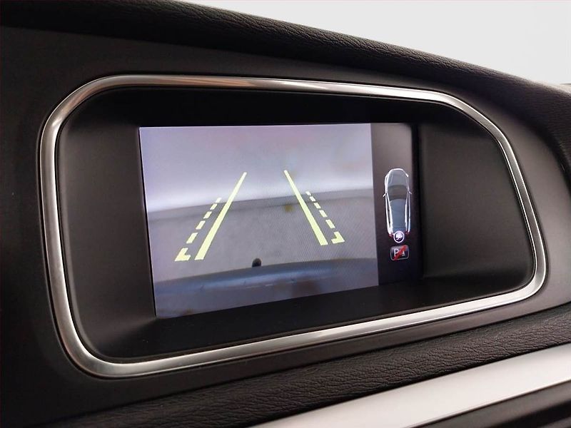 Volvo V40 (2019) 2.0 D3, Automat, Serv.kniha - fotka 21 z 21
