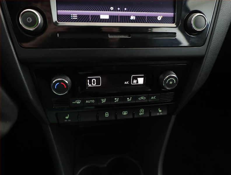 Škoda Rapid (2018) Style 1.0 TSI, ČR,1.maj - fotka 10 z 18