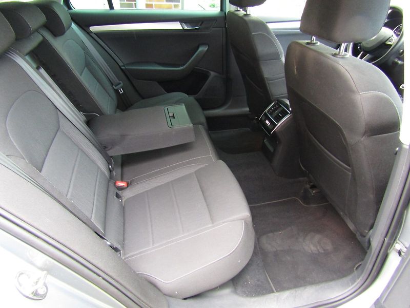 Škoda Superb (2017) 1.6 TDI 88kW - fotka 25 z 40