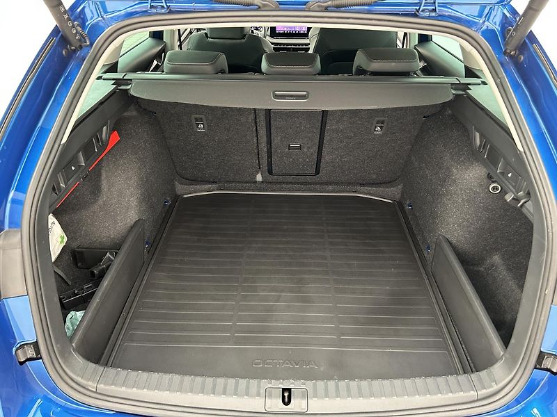Škoda Octavia 1.5 TSI Top selection - fotka 24 z 26