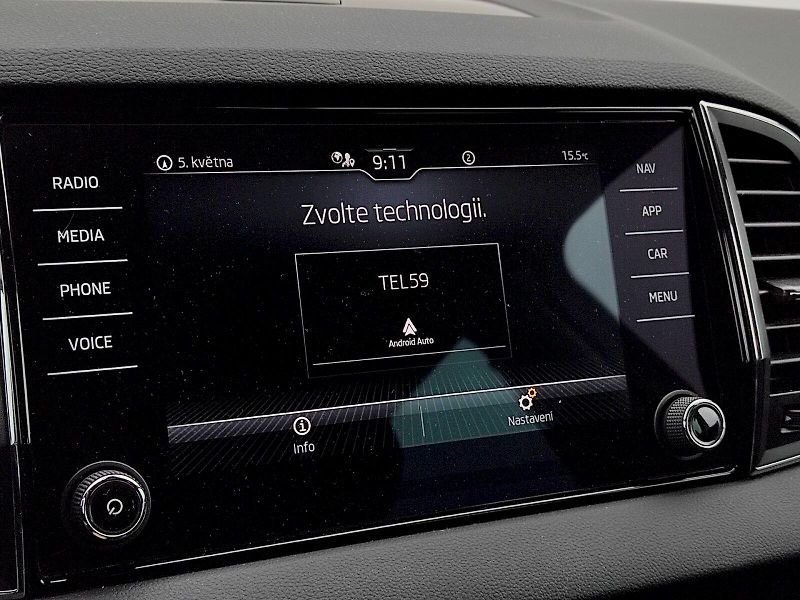Škoda Karoq (2023) Ambition - Business 2,0 Tdi 85 - fotka 10 z 38