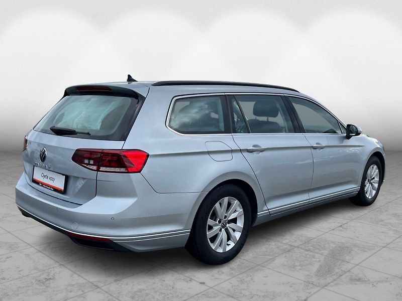 Volkswagen Passat Business 2.0 TDI 110 kW DSG Va - fotka 2 z 23