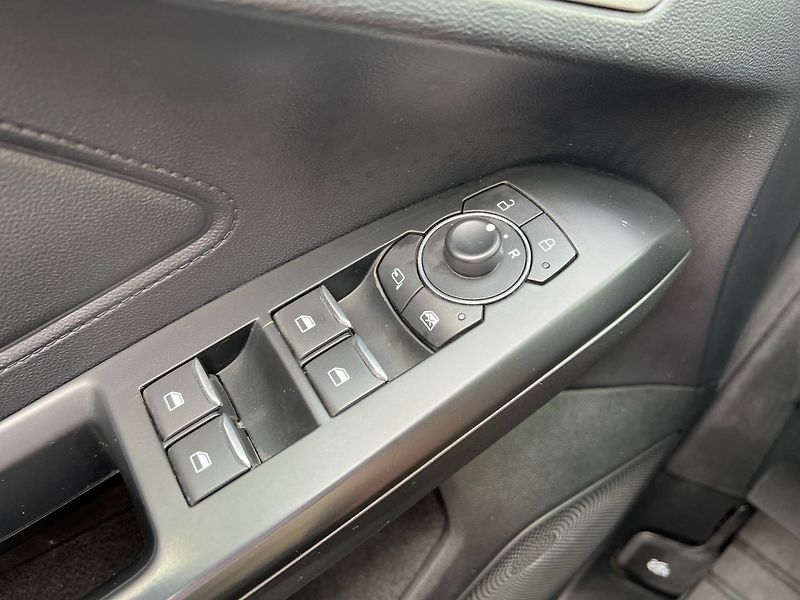 Ford Focus (2021) 1.5TDCI 88kW! TITANIUM! tažné - fotka 20 z 38