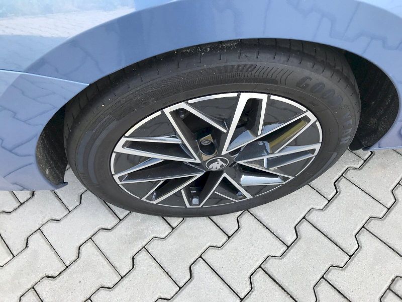 Škoda Octavia (2025) COMBI / 1.5 TSI M-HEV / 110 kW - fotka 14 z 27