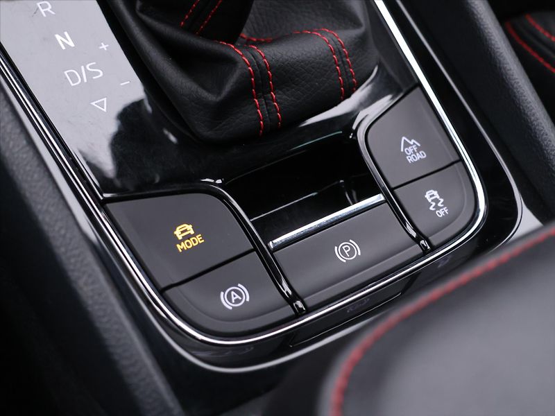 Škoda Kodiaq RS 2,0 TDI 176kW 4x4 CZ DPH - fotka 33 z 42