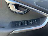 Volvo V40 (2016) 2.0 D3, 2.maj, AT, výhřev - náhled 11