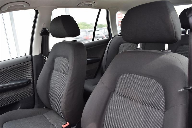 Škoda Fabia 1,4 i 74KW TAŽNÉ KLIMA PO STK - fotka 13 z 46