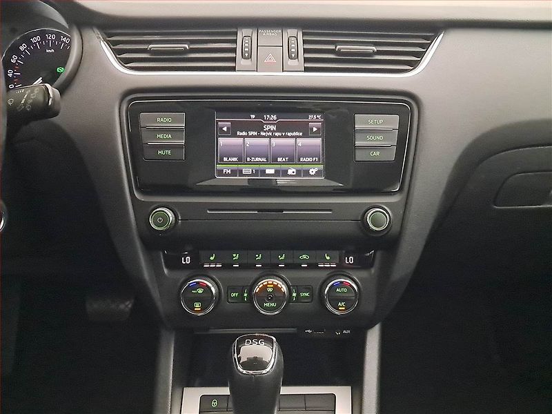 Škoda Octavia (2016) 1.4 TSI, Automat, Serv.kniha - fotka 12 z 18