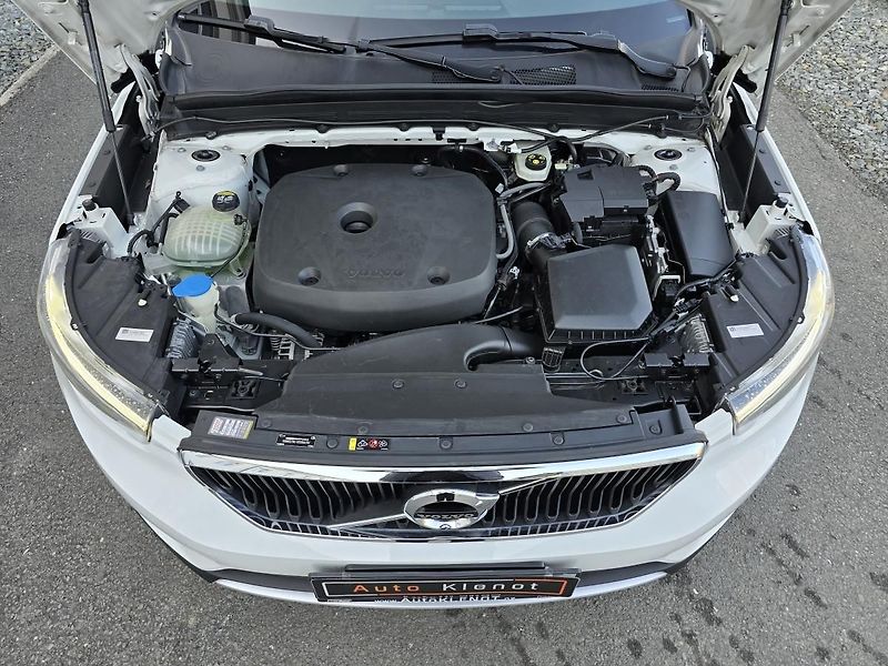 Volvo XC40 - fotka 43 z 43