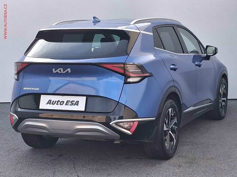 Kia Sportage (2023) 1.6 T-GDi, 1.maj,ČR, TOP - fotka 4 z 20