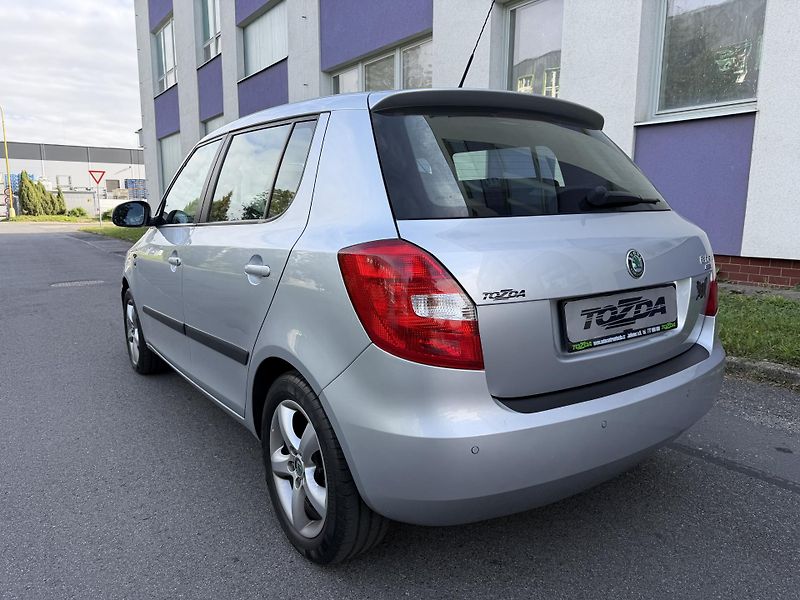 Škoda Fabia 1,2 TSI SERVIS.KN. - fotka 3 z 32