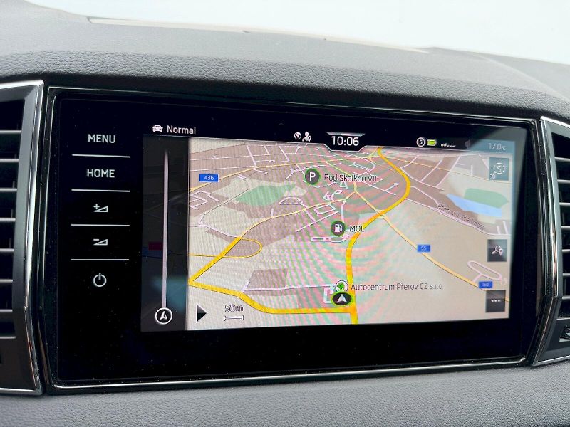 Škoda Karoq (2023) 1,5TSI 110kW DSG Style Plus - fotka 16 z 35
