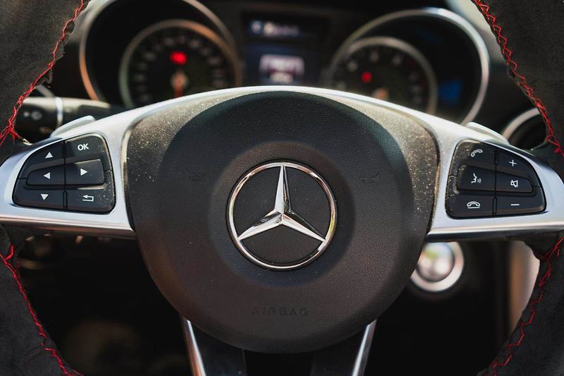 Mercedes-Benz SLC (2019) 300, Automat,180KW,Full Led - fotka 17 z 31