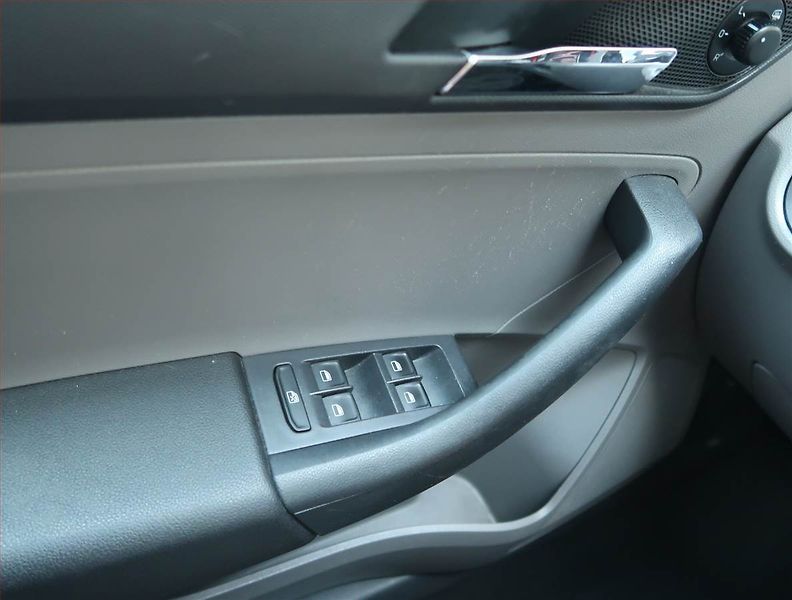 Seat Toledo (2015) 1.6 TDI, Tempomat - fotka 15 z 15
