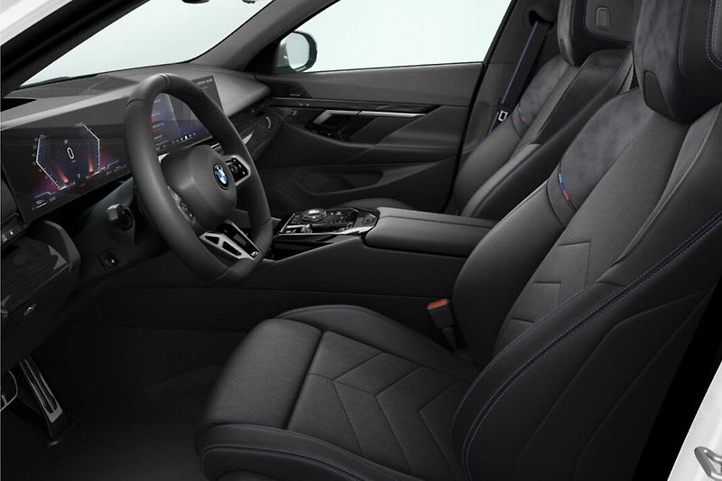 BMW Řada 5 540d xDrive Touring - fotka 3 z 4